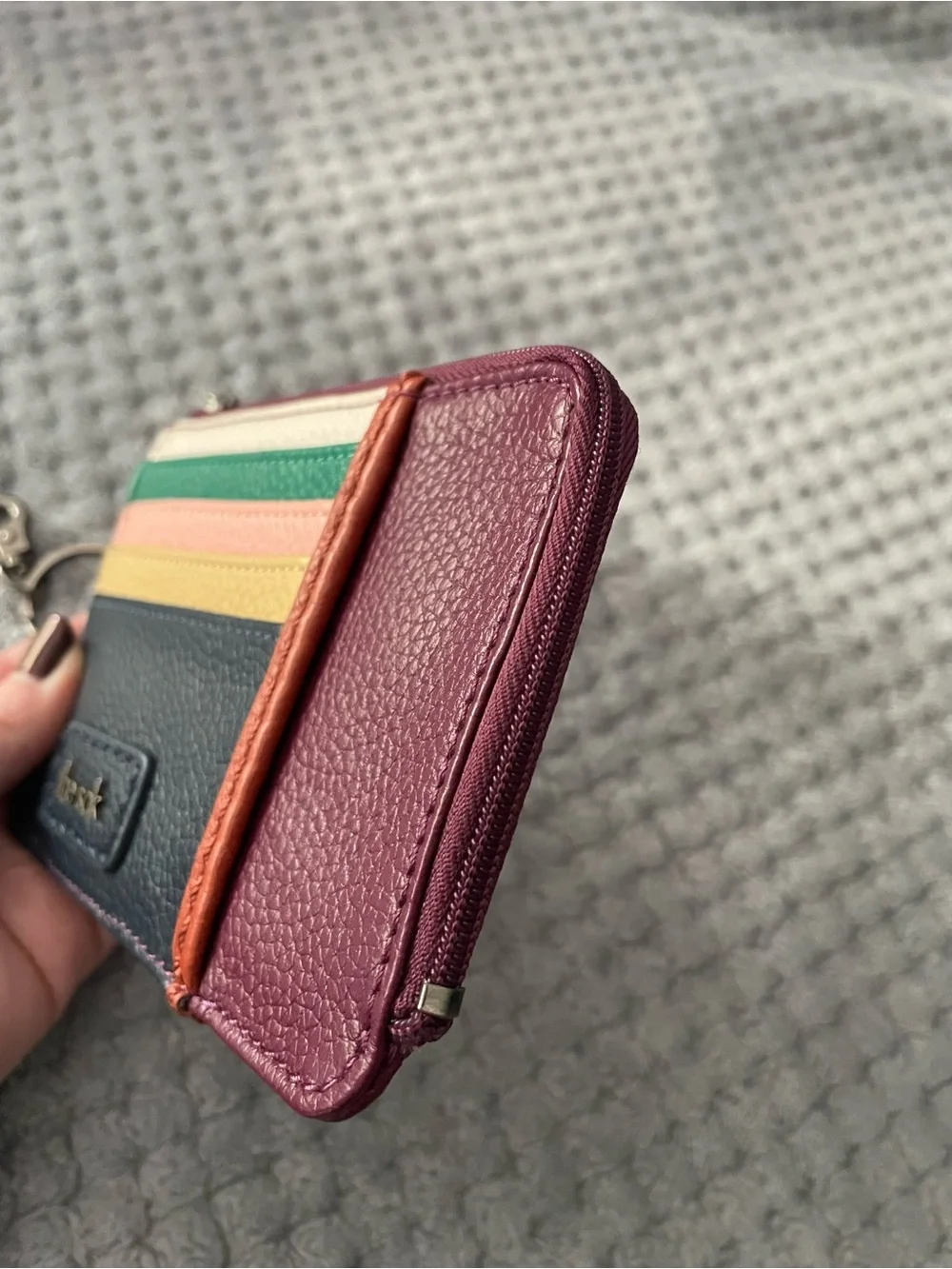 The Sak slim cardholder